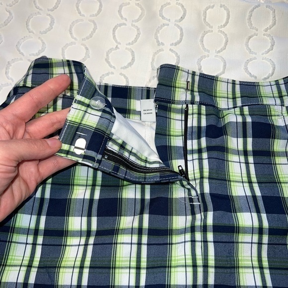 𝅺women’s Izod Skort size 2 - Picture 7 of 7